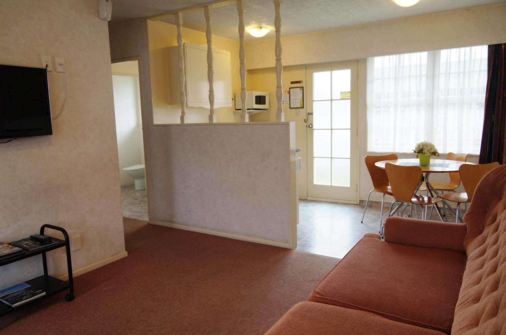 המילטון Boundary Court Motor Inn מראה חיצוני תמונה