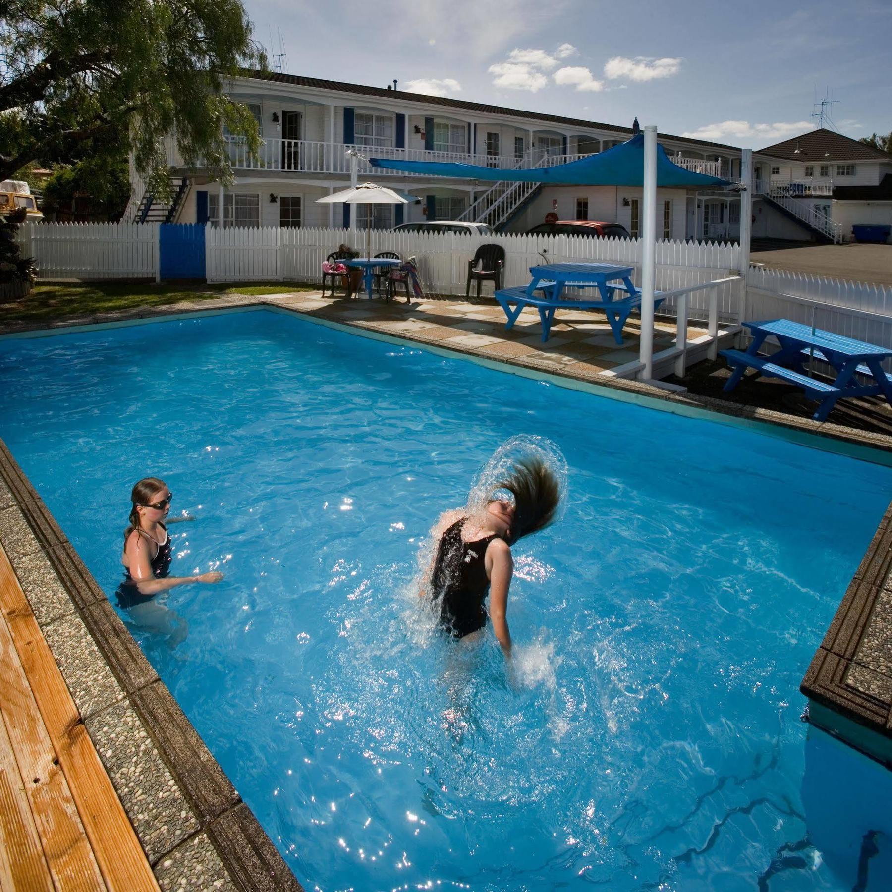 המילטון Boundary Court Motor Inn מראה חיצוני תמונה