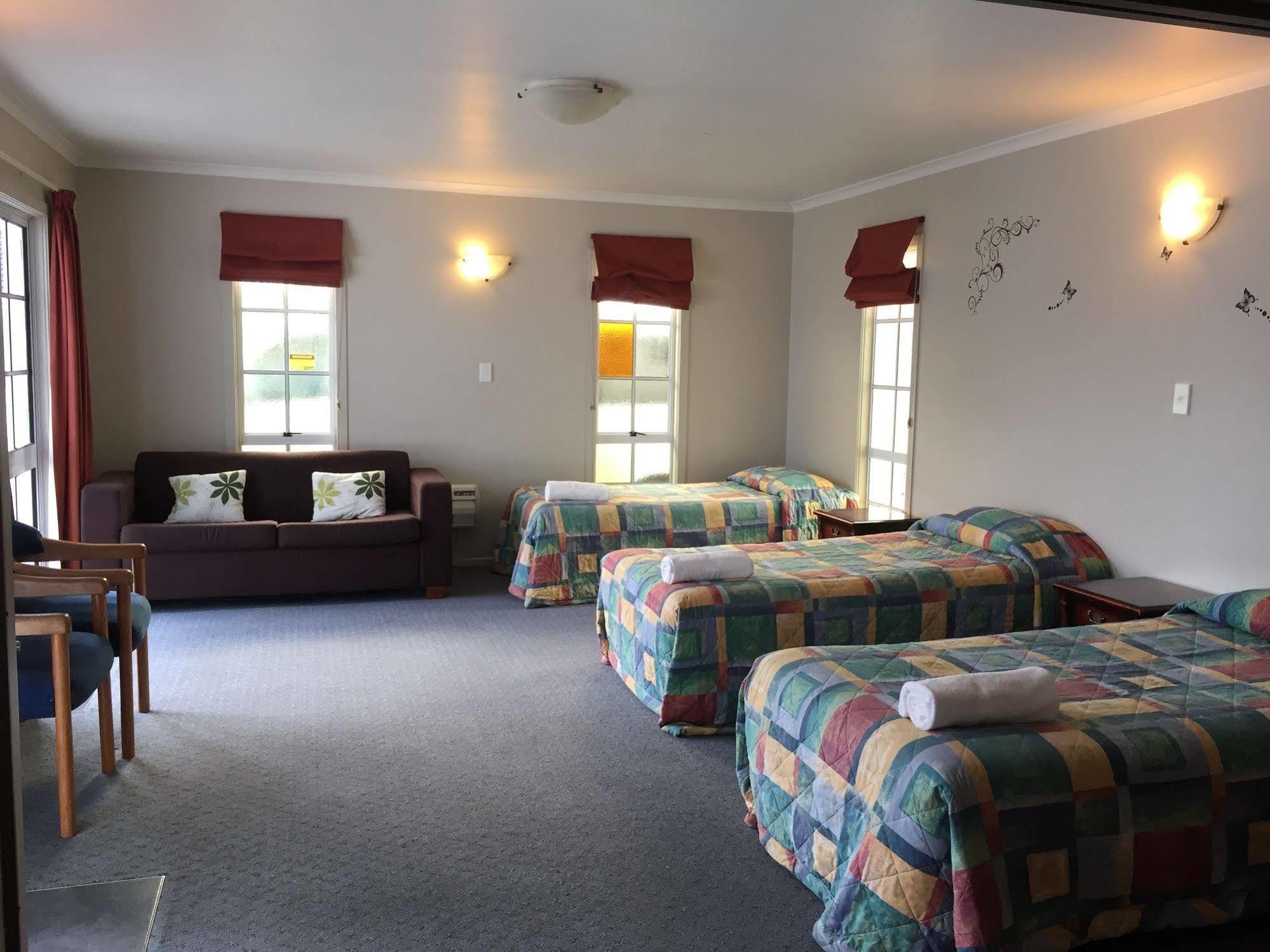 המילטון Boundary Court Motor Inn מראה חיצוני תמונה