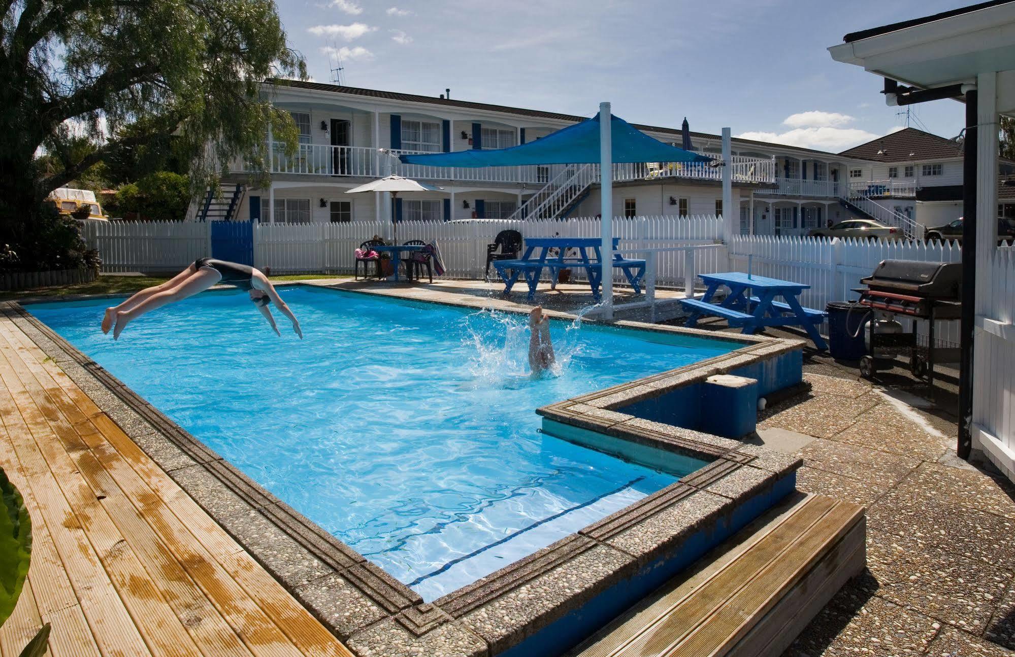 המילטון Boundary Court Motor Inn מראה חיצוני תמונה